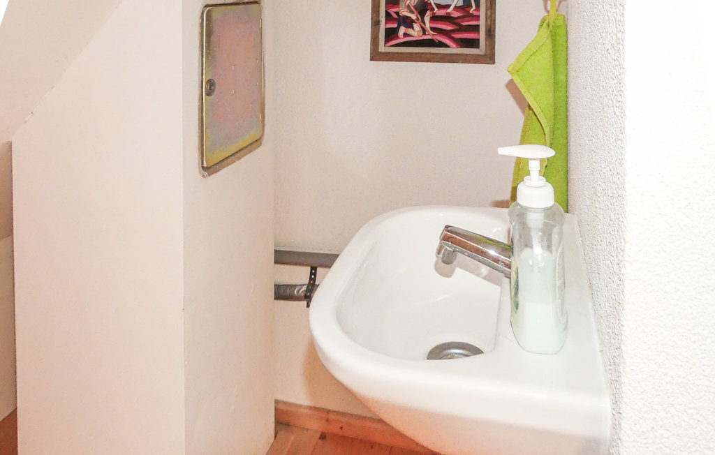 Semesterhus - Strem , Österrike - ABU174 24