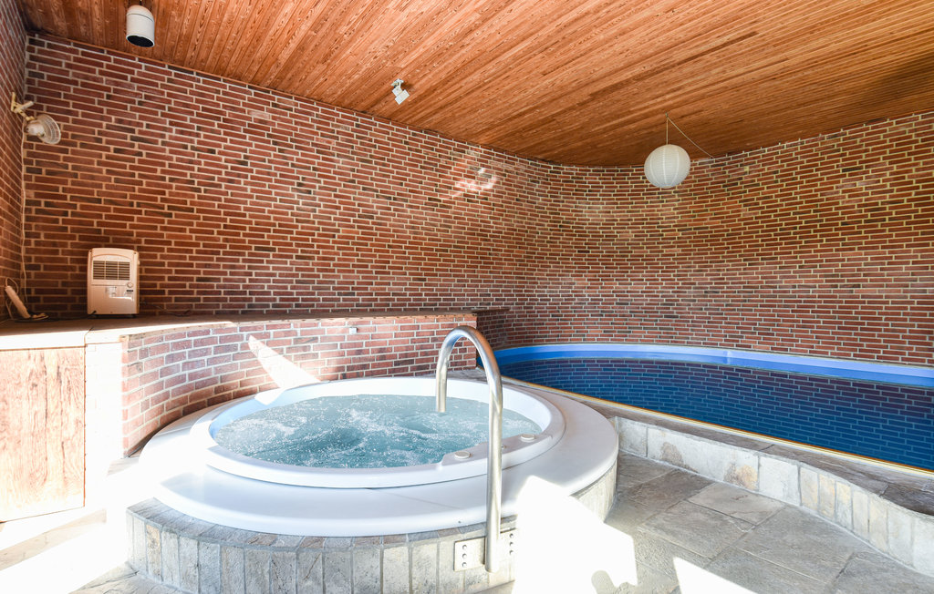 Semesterhus - Holstebro , Danmark - B5077 10