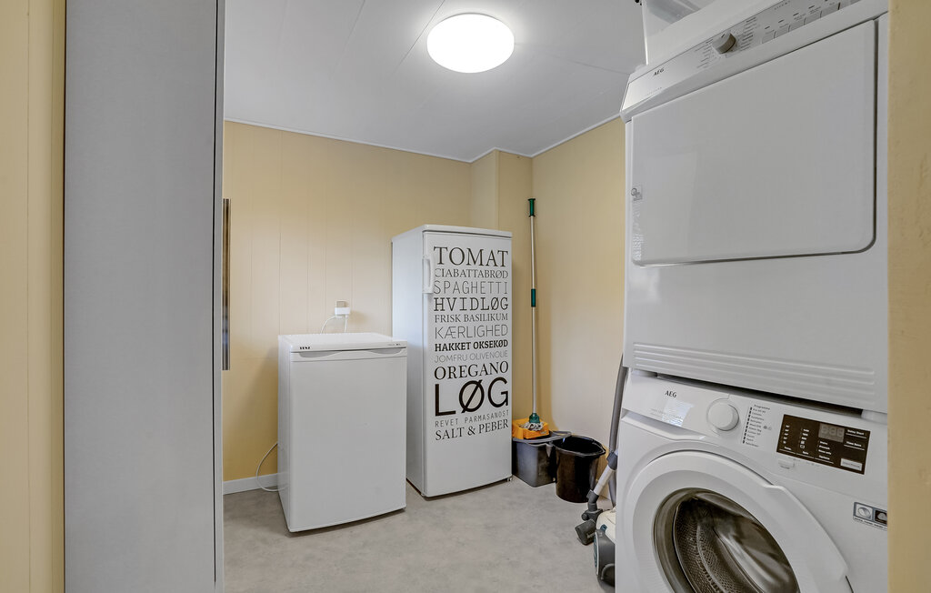 Feriehuse - Fur , Danmark - B51015 24