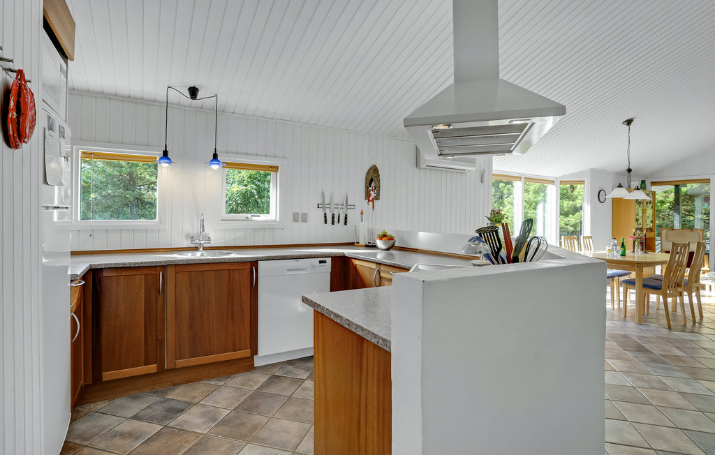 Feriehuse - Thorup Strand , Danmark - B70039 5