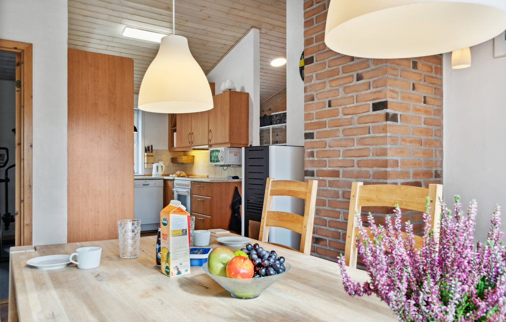 Feriehuse - Thorup Strand , Danmark - B70082 18