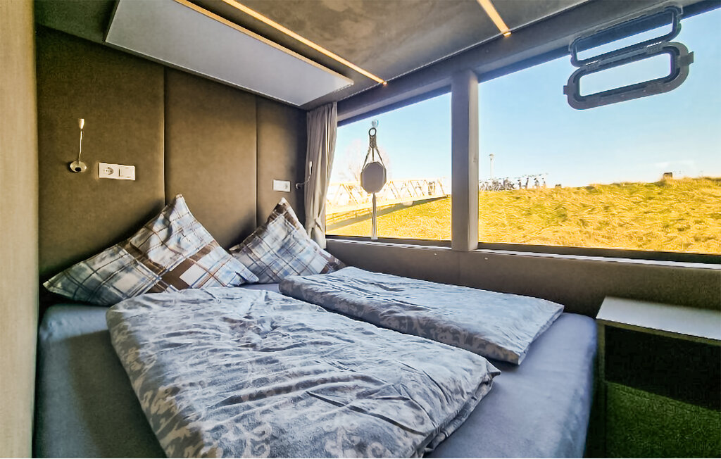 Husbåt/Hus på vatten - Kinrooij , Belgien - BLI040 15