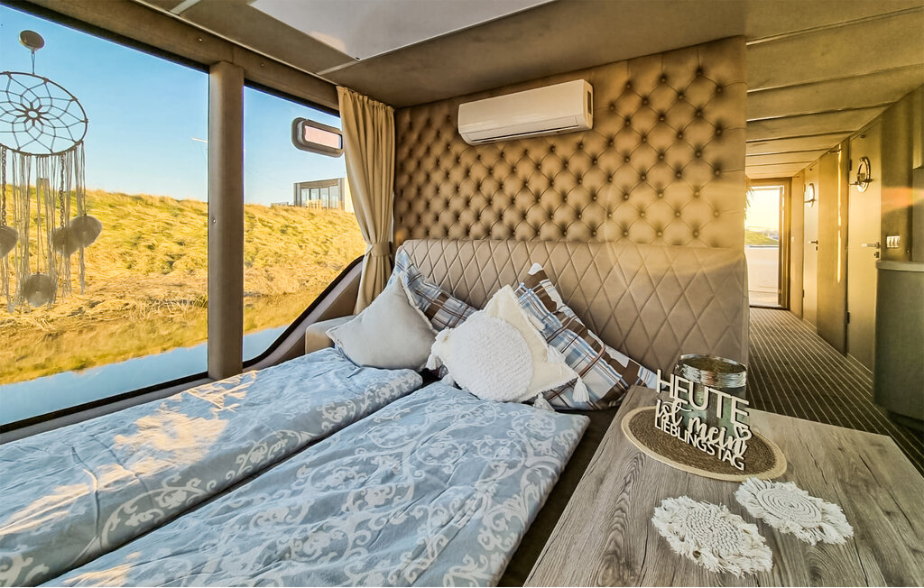 Husbåt/Hus på vatten - Kinrooij , Belgien - BLI040 16