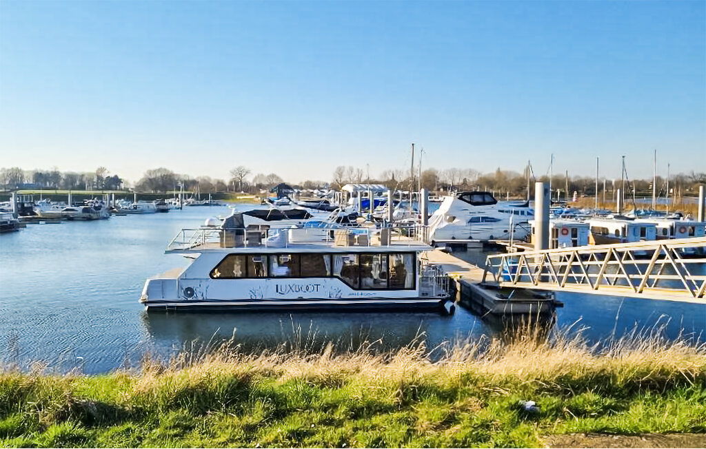 Husbåt/Hus på vatten - Kinrooij , Belgien - BLI040 1
