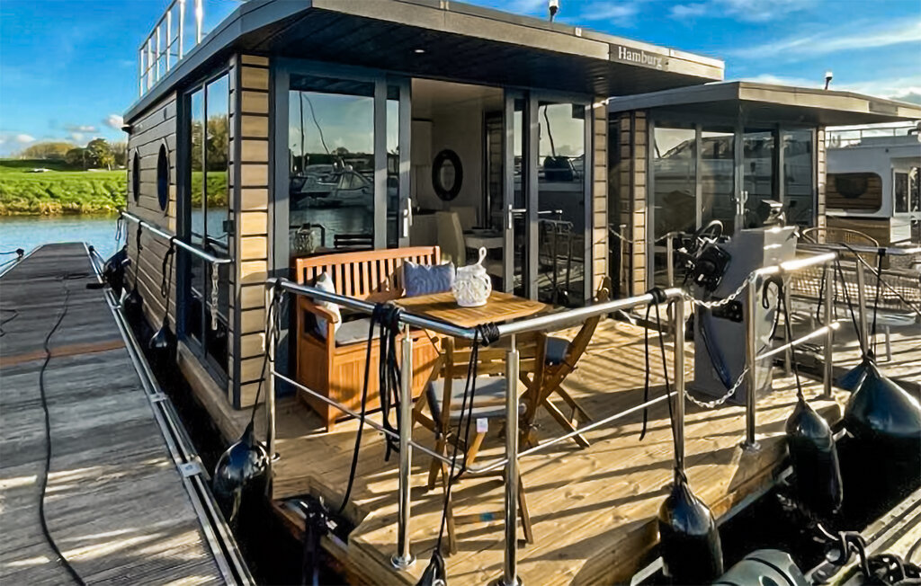 Husbåt/Hus på vatten - Kinrooij , Belgien - BLI045 2