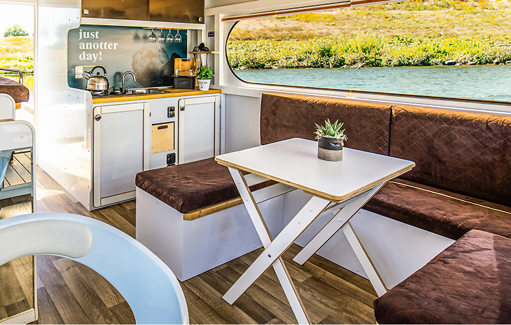 Husbåt/Hus på vatten - Kinrooij , Belgien - BLI048 3