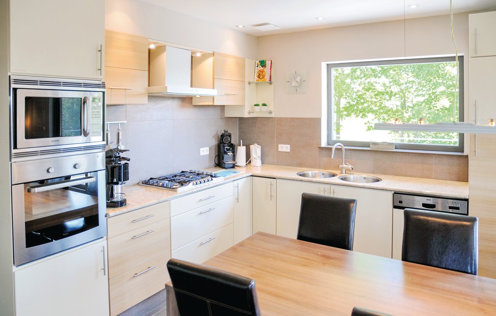 Semesterhus - Somme-Leuze , Belgien - BNA151 9