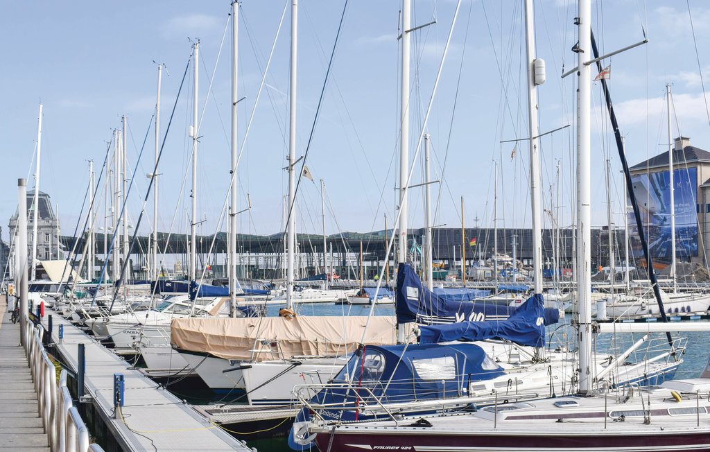 Husbåd - Nieuwpoort , Belgien - BVA330 19