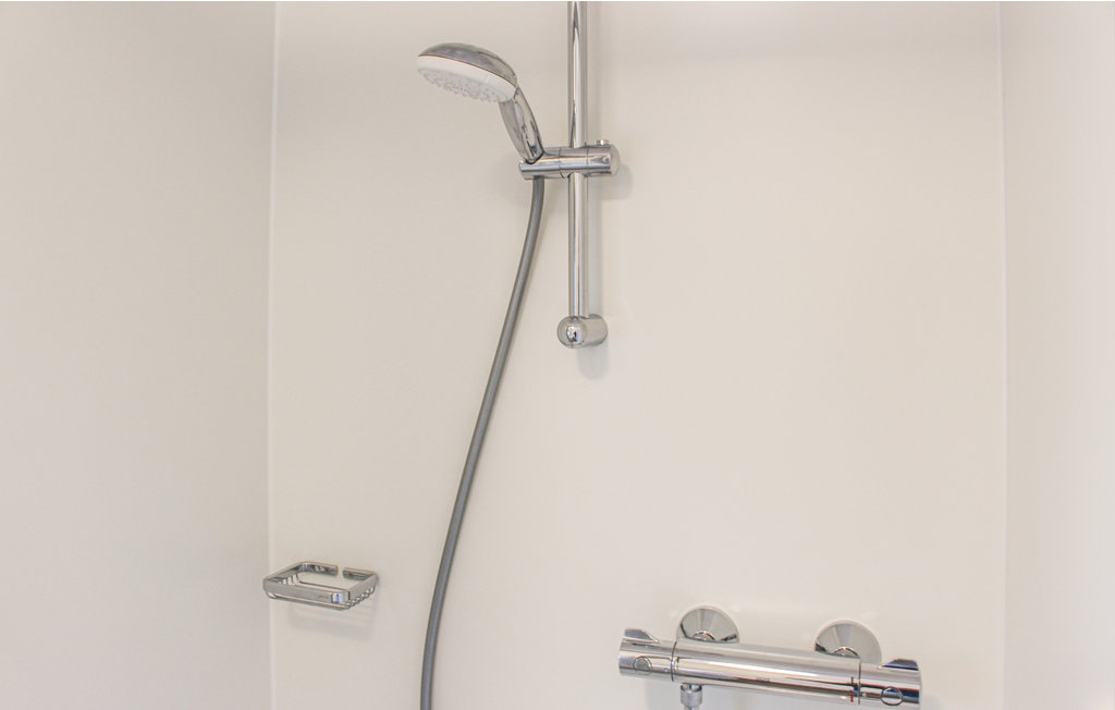 Husbåd - Nieuwpoort , Belgien - BVA330 17