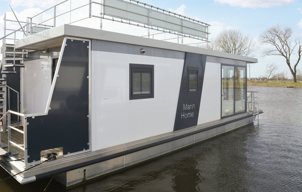 Husbåd - Nieuwpoort , Belgien - BVA330 5