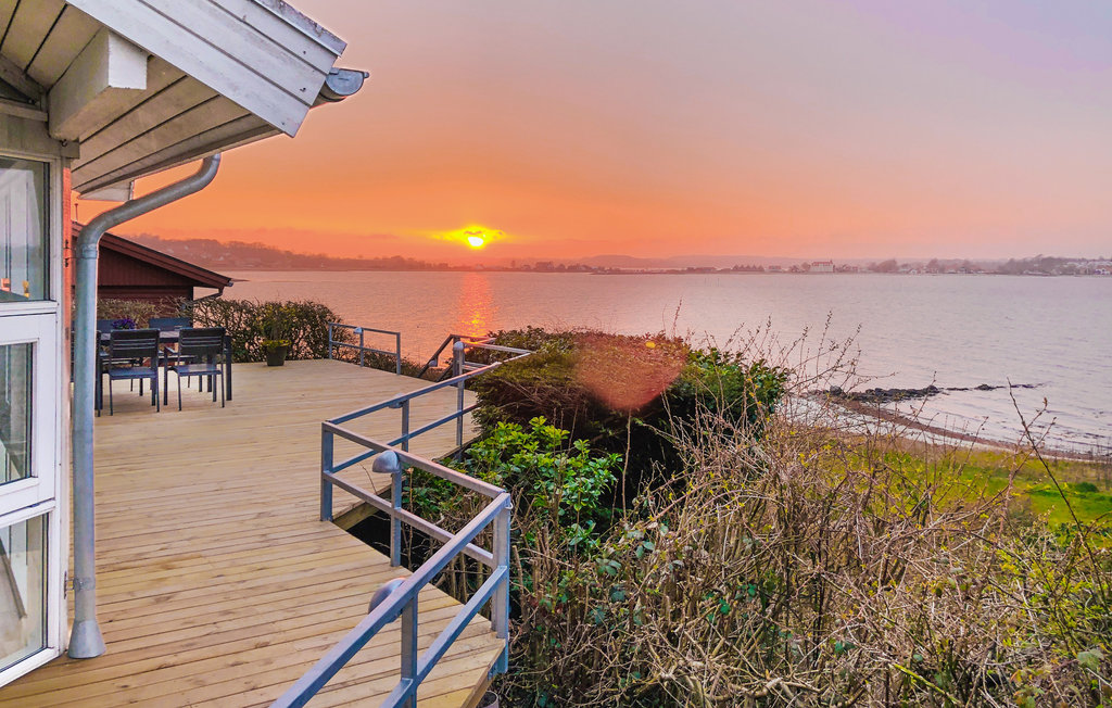 Semesterhus - Hejlsminde Strand , Danmark - C2024 1