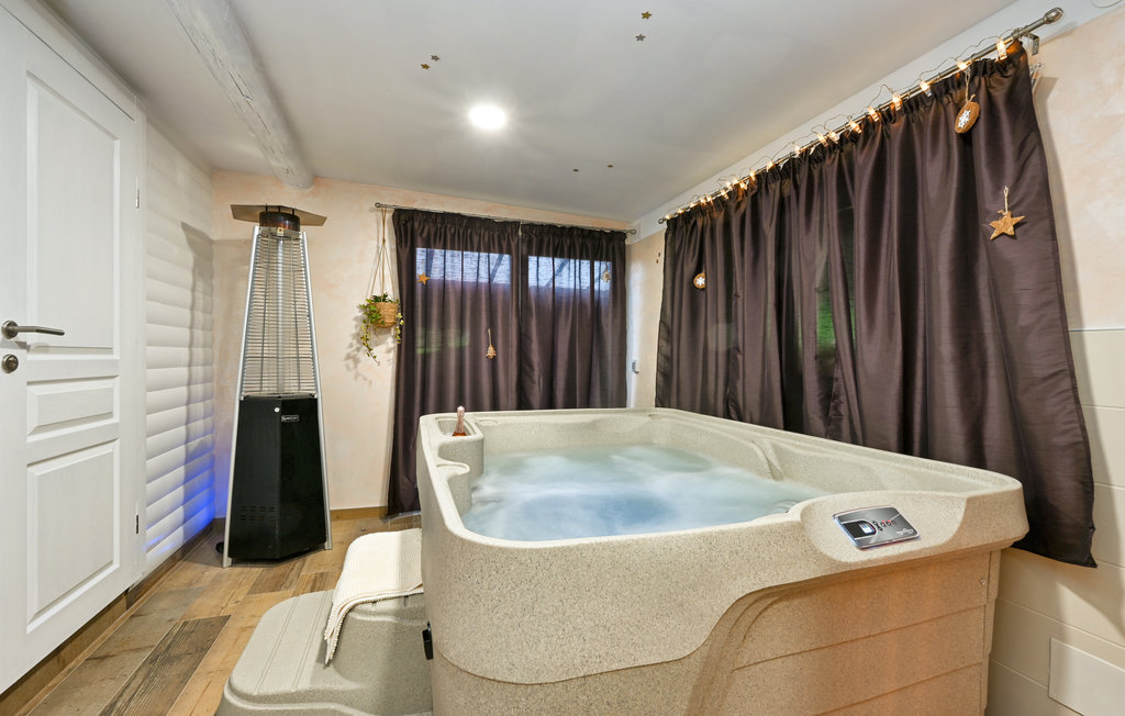 Feriehus - Varazdin-Klenovnik , Kroatia - CCC328 49