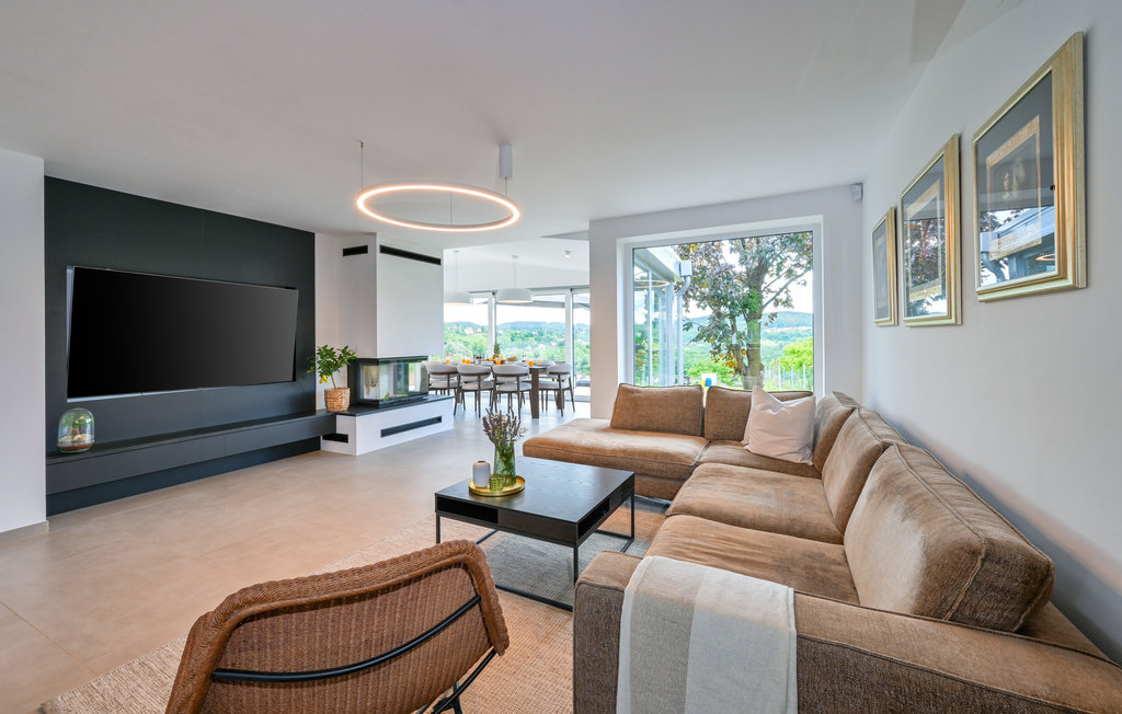 Feriehus - Varazdin Breg , Kroatia - CCC343 3