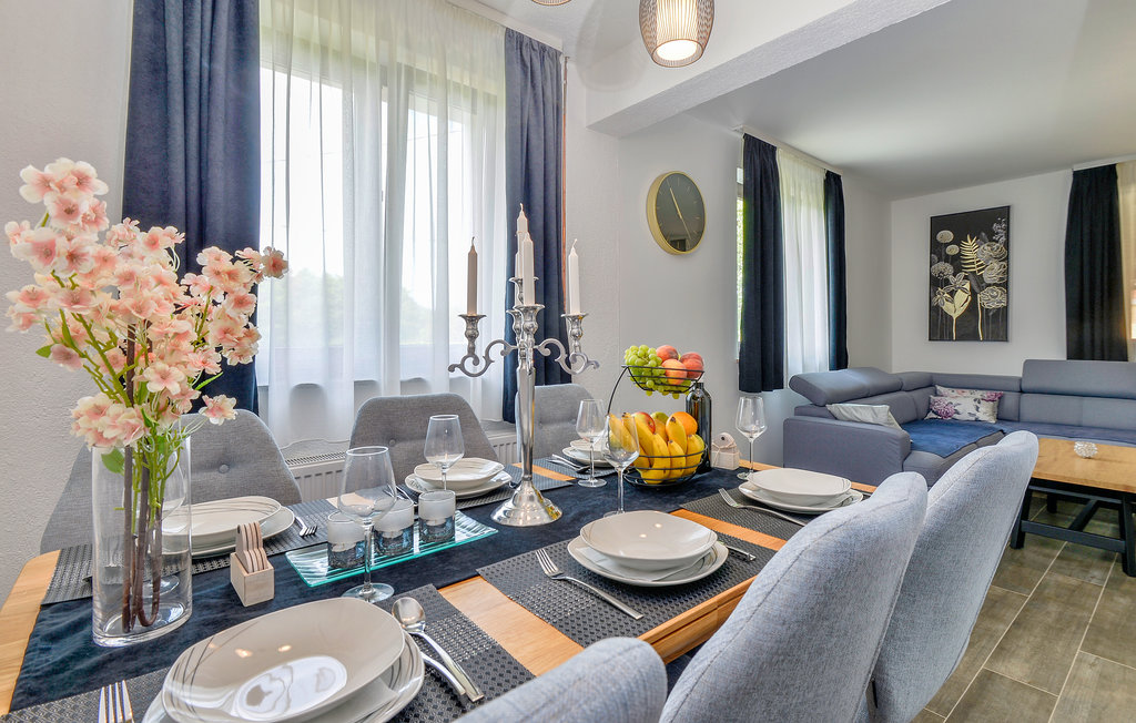 Semesterhus - Zagreb-Lasinja , Kroatien - CCC199 24