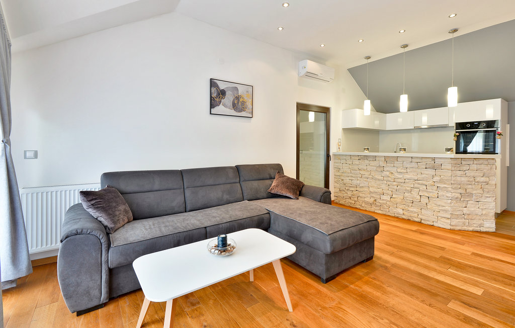 Semesterhus - Zagreb-Lasinja , Kroatien - CCC199 4