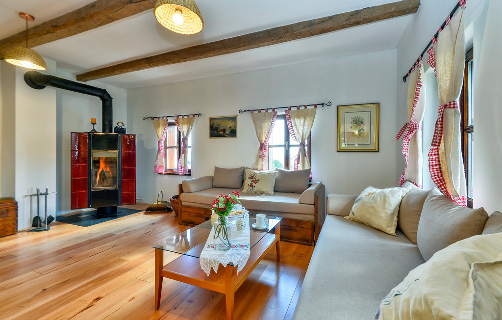 Semesterhus - Zagreb-Breznicki Hum , Kroatien - CCC315 21