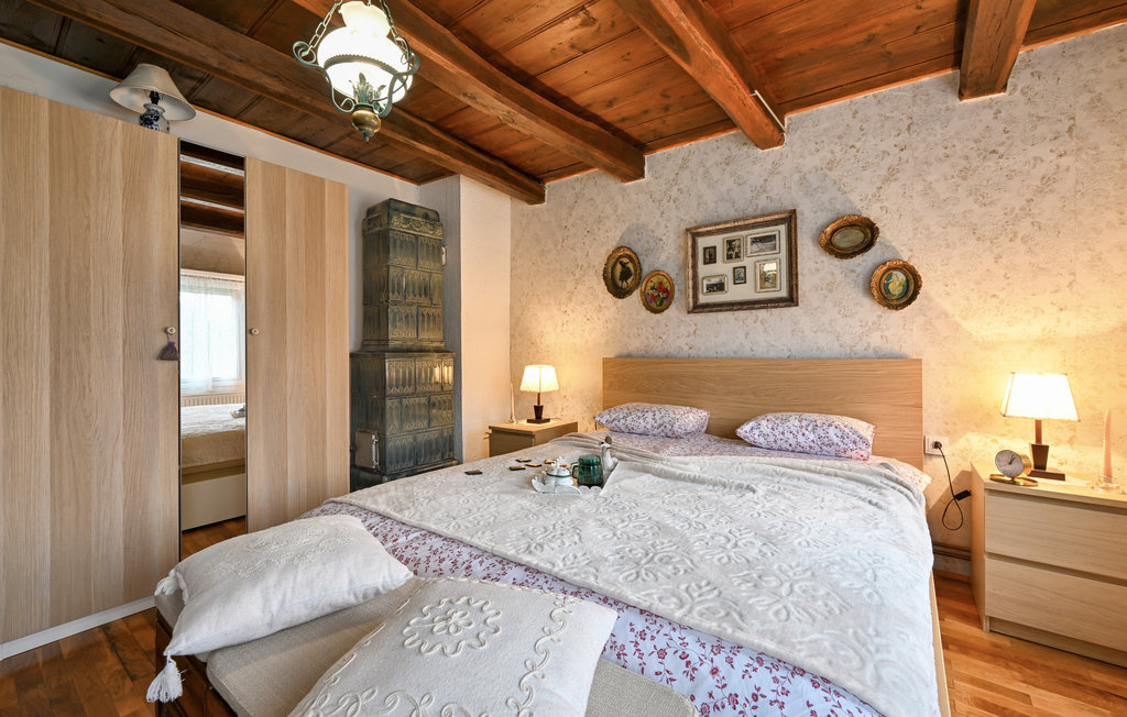 Semesterhus - Zagreb-Kupljenovo , Kroatien - CCC208 43