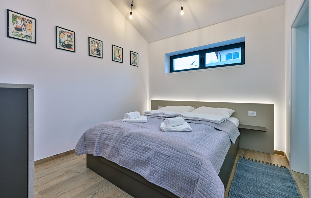 Semesterhus - Zagreb - Dugo Selo , Kroatien - CCC290 25