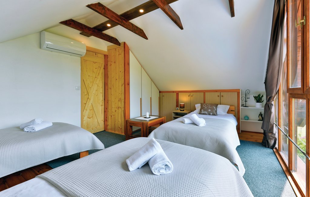 Semesterhus - Trstenik Puscanski , Kroatien - CCC203 28