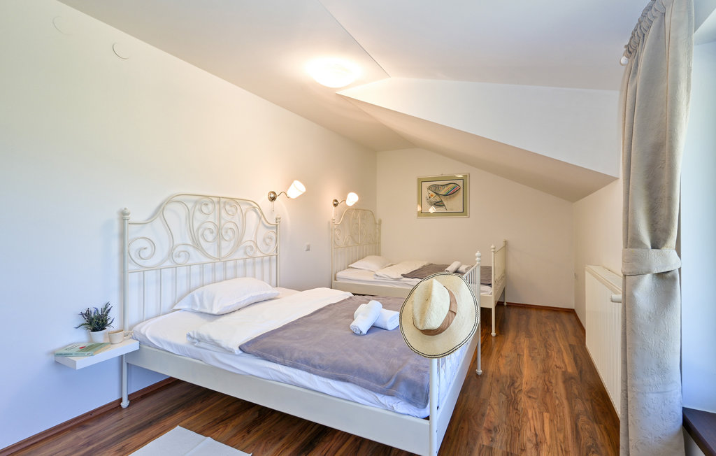 Feriehus - Krapina-Lepajci , Kroatia - CCC318 42