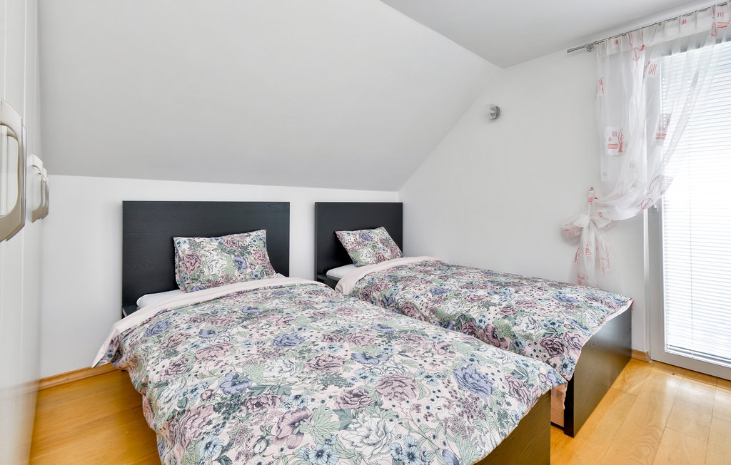 Semesterhus - Novi Marof-Podrute , Kroatien - CCC276 45