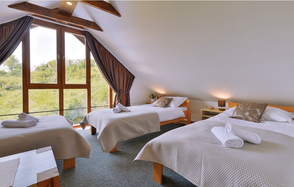 Semesterhus - Trstenik Puscanski , Kroatien - CCC203 26