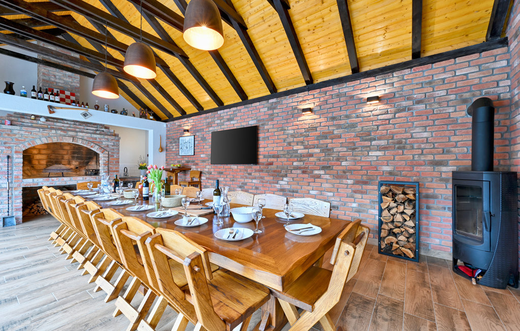 Semesterhus - Zagreb - Dugo Selo , Kroatien - CCC290 6