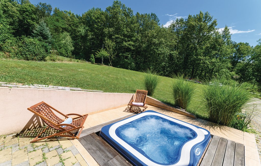 Semesterhus - Karlovac-Krasic , Kroatien - CCC142 2