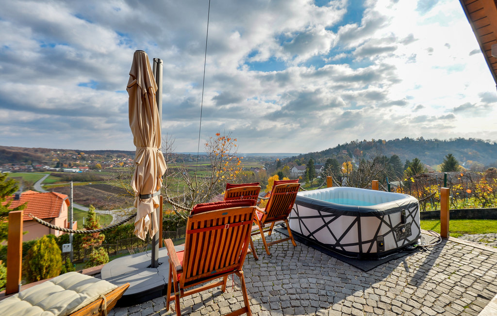 Semesterhus - Zagreb-Paruzevina , Kroatien - CCC323 11