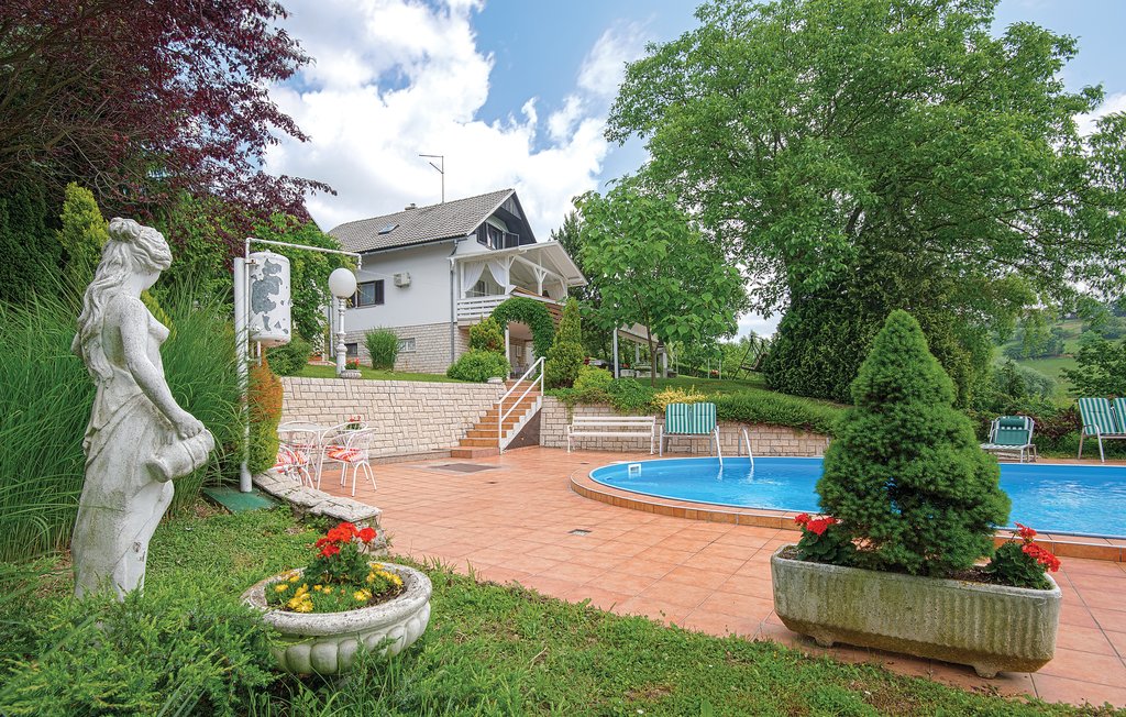 Feriehus - Varazdin-Seketin , Kroatia - CCC130 8