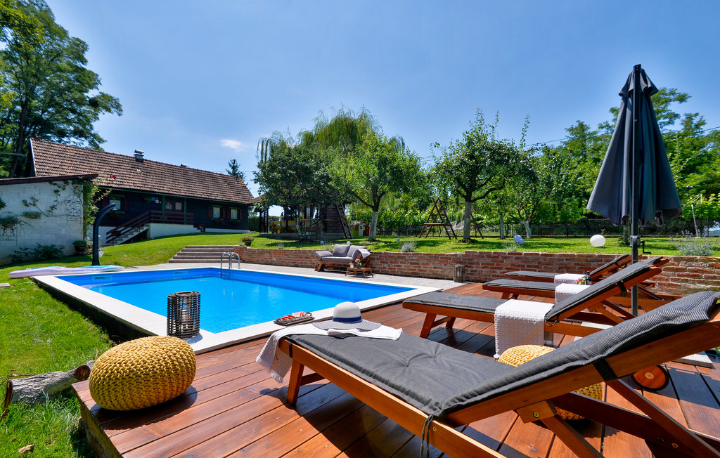 Semesterhus - Zagreb-Kupljenovo , Kroatien - CCC208 9