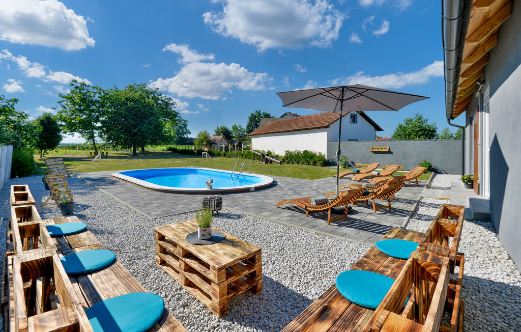 Feriehuse - Varazdin-Svibovec Podravski , Kroatien - CCC185 10