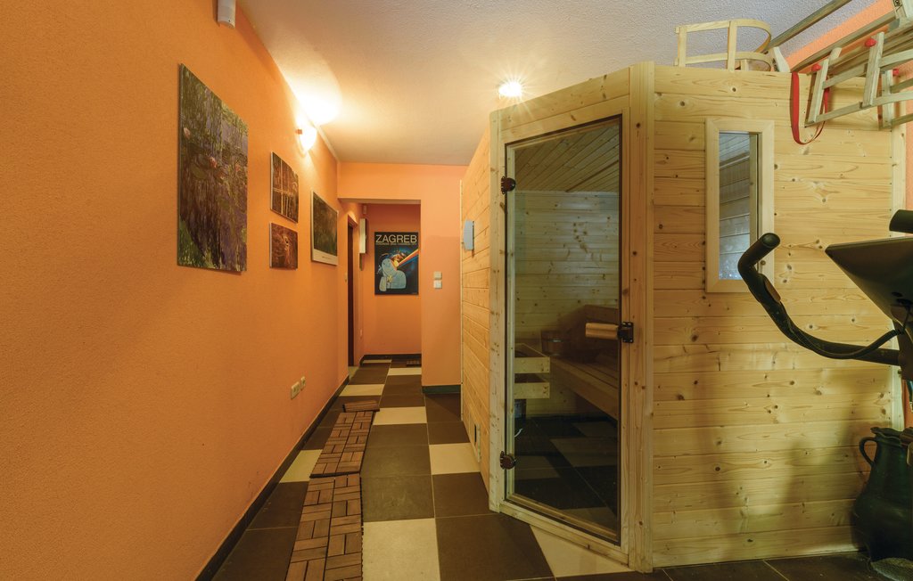 Semesterhus - Karlovac-Krasic , Kroatien - CCC142 34