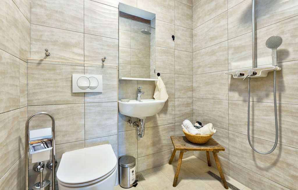 Semesterhus - Zagreb-Breznicki Hum , Kroatien - CCC315 36