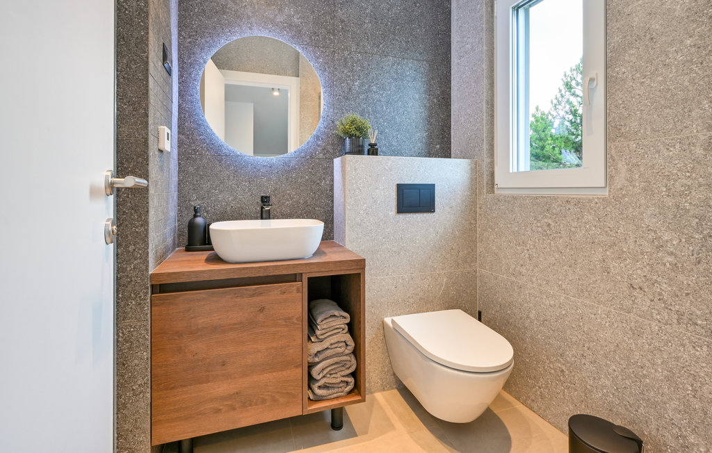 Feriehus - Varazdin Breg , Kroatia - CCC343 47