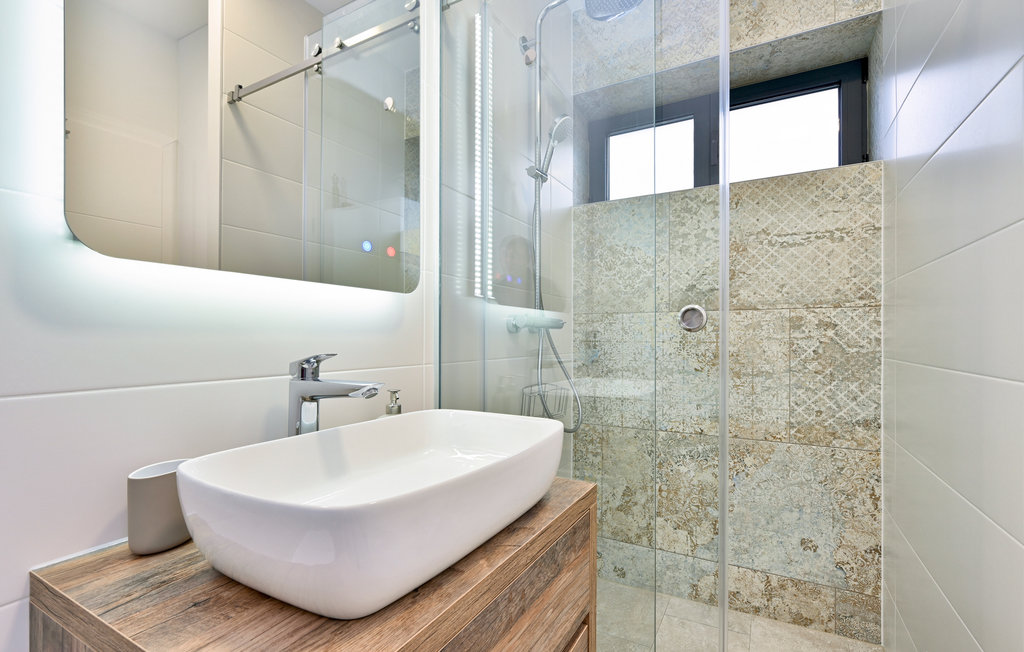 Semesterhus - Zagreb - Dugo Selo , Kroatien - CCC290 34