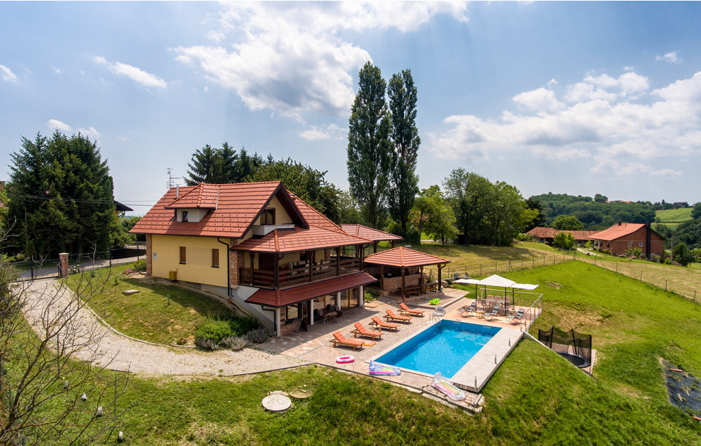 Feriehus - Cakovec-Zelezna Gora , Kroatia - CCC099 2