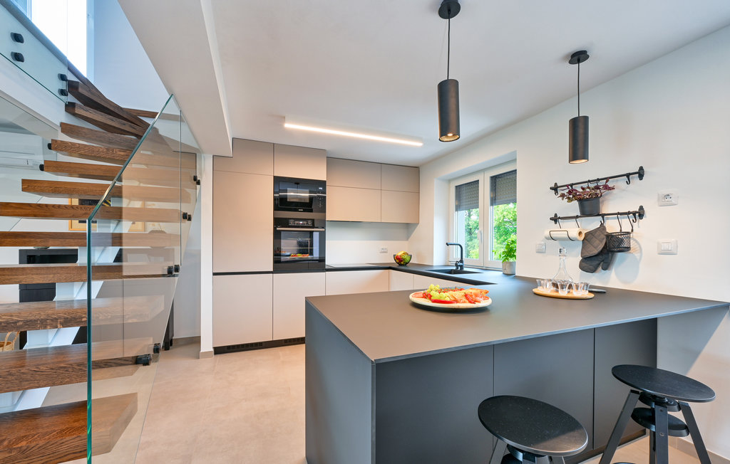 Feriehus - Varazdin Breg , Kroatia - CCC343 35