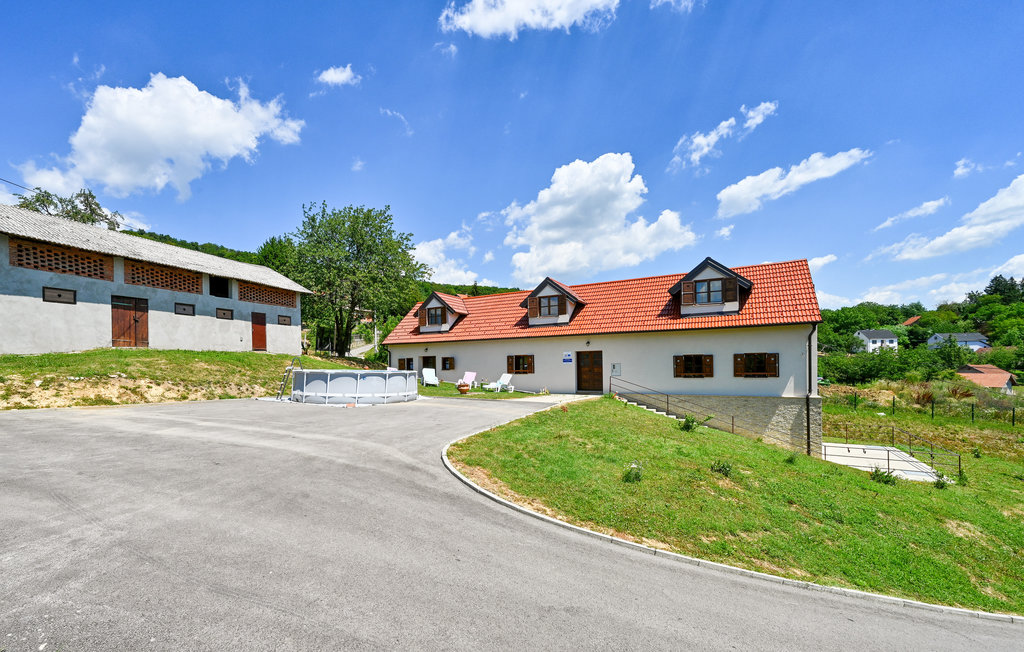 Semesterhus - Zagreb-Breznicki Hum , Kroatien - CCC315 15