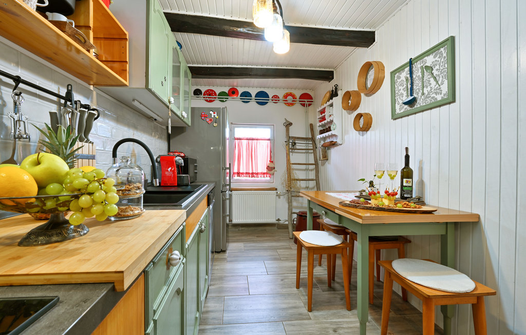 Semesterhus - Zagreb-Kupljenovo , Kroatien - CCC208 38