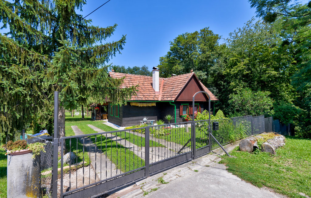 Semesterhus - Zagreb-Kupljenovo , Kroatien - CCC208 18