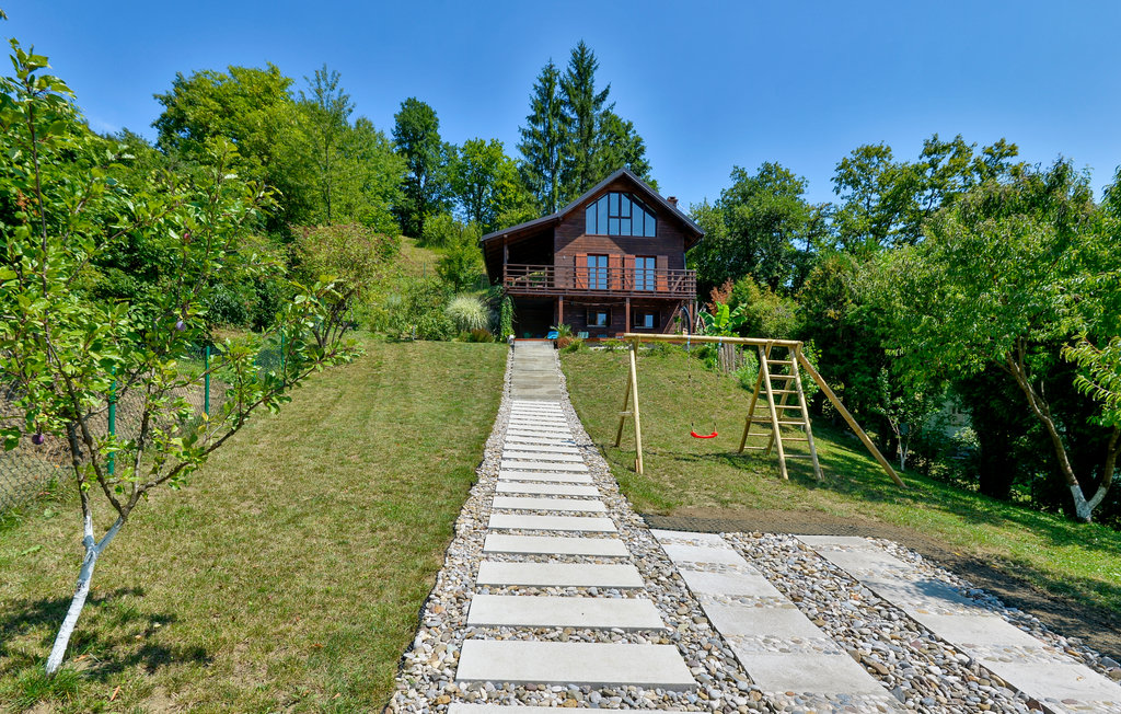 Semesterhus - Trstenik Puscanski , Kroatien - CCC203 2