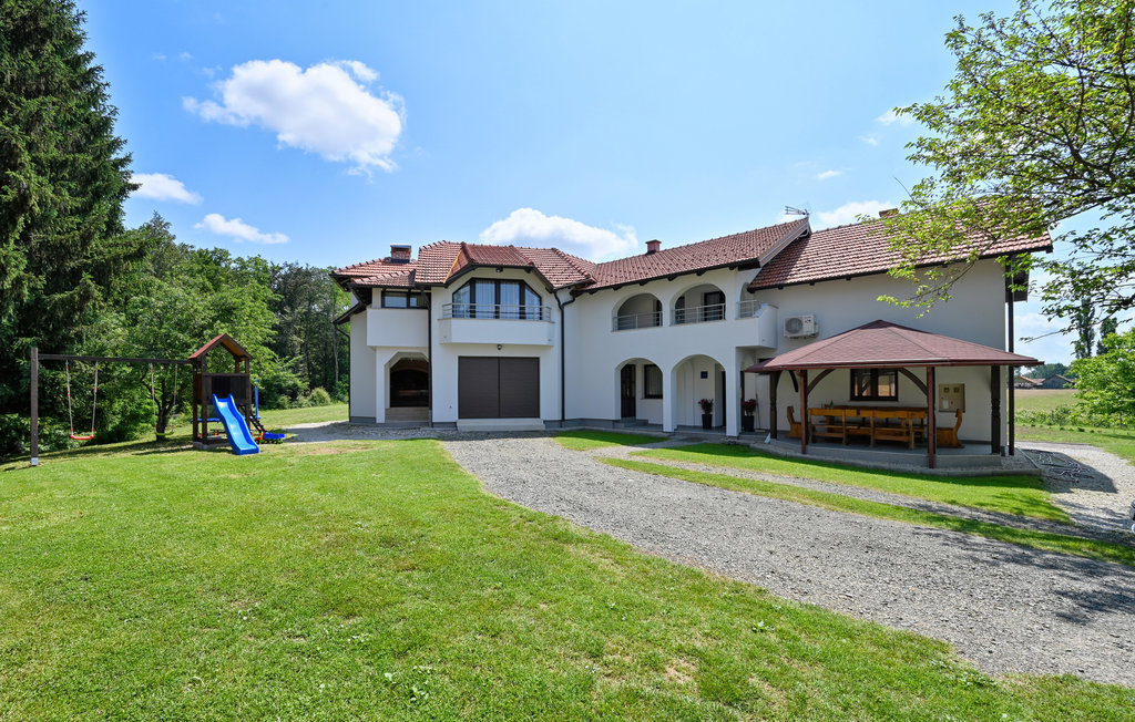Semesterhus - Zagreb-Lasinja , Kroatien - CCC199 18