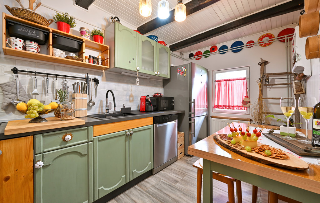 Semesterhus - Zagreb-Kupljenovo , Kroatien - CCC208 36