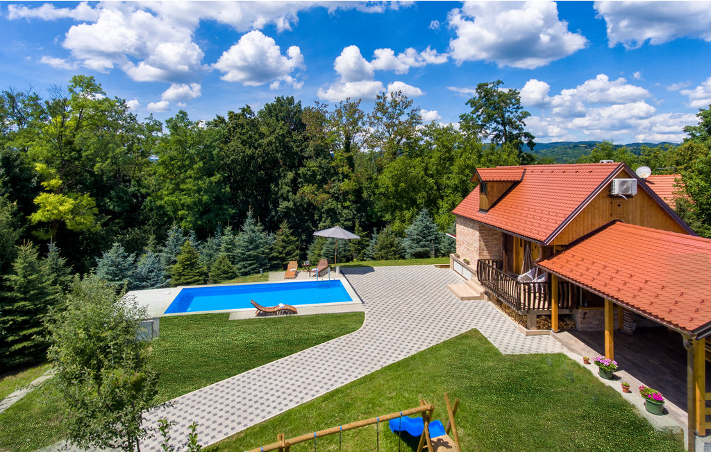 Semesterhus - Zagreb-Sveti Ivan Zelina , Kroatien - CCC165 16