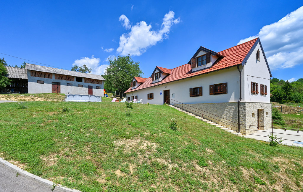 Semesterhus - Zagreb-Breznicki Hum , Kroatien - CCC315 13