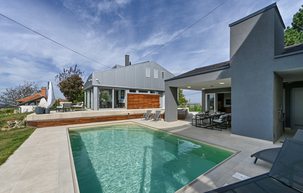 Feriehus - Varazdin Breg , Kroatia - CCC343 8