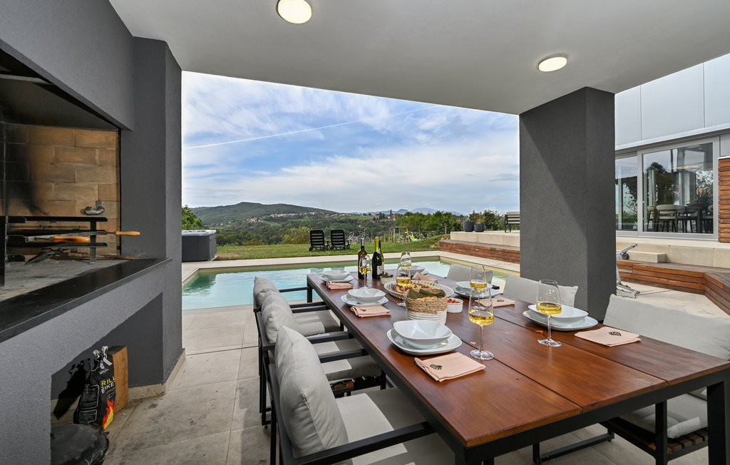 Feriehus - Varazdin Breg , Kroatia - CCC343 2