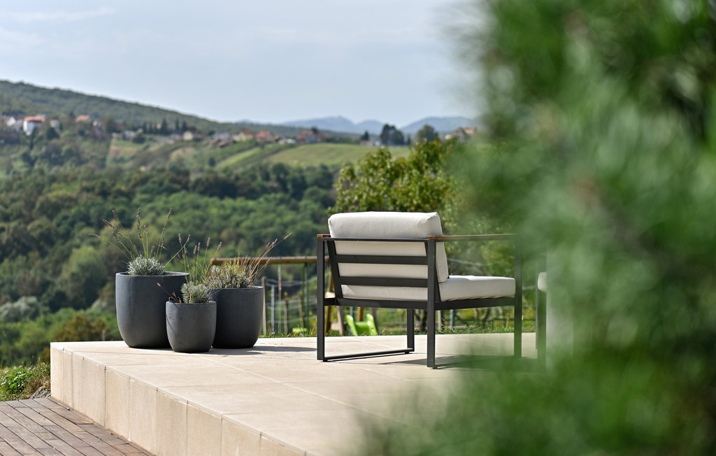 Feriehus - Varazdin Breg , Kroatia - CCC343 21