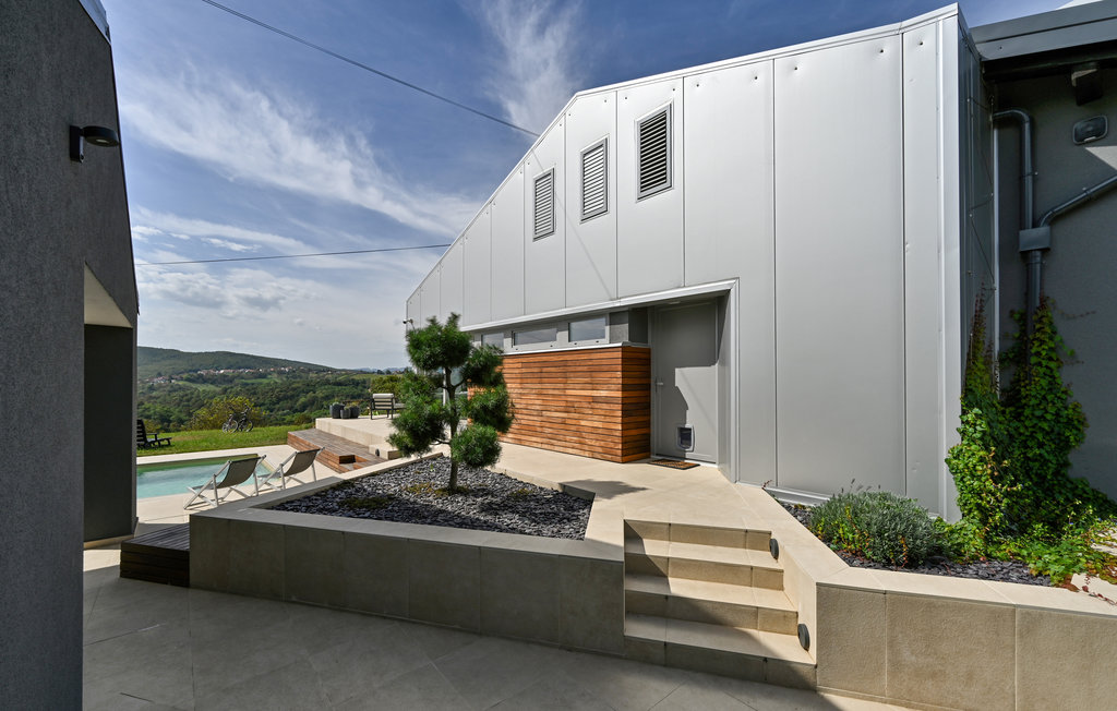 Feriehus - Varazdin Breg , Kroatia - CCC343 23